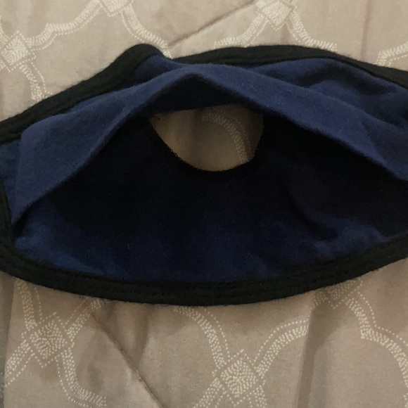 ๐ฅฐ 4/$25- NWOT - Mask with Straw Hole - Picture 2 of 6